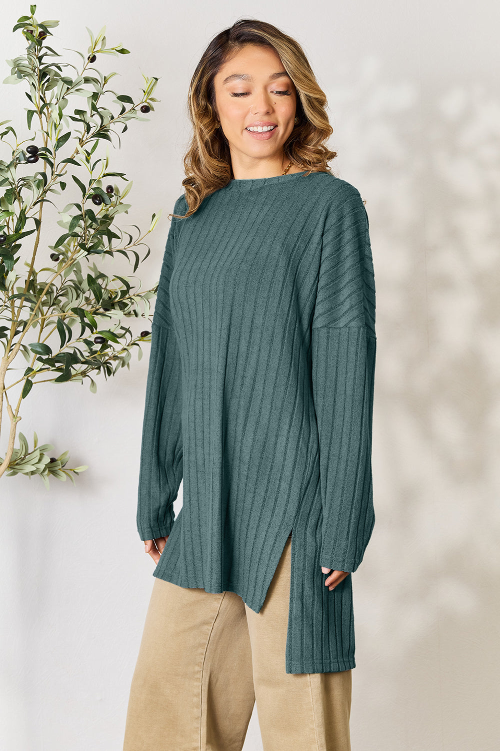 Candiace Ribbed Long Sleeve Slit Top