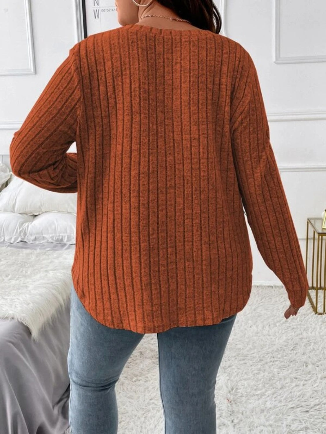 Elowen V-Neck Long Sleeve Top