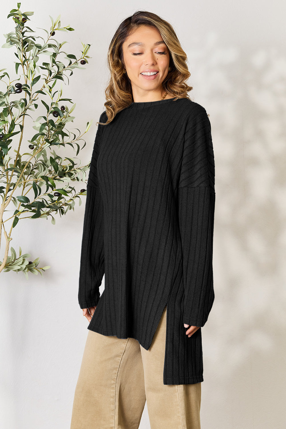 Candiace Ribbed Long Sleeve Slit Top
