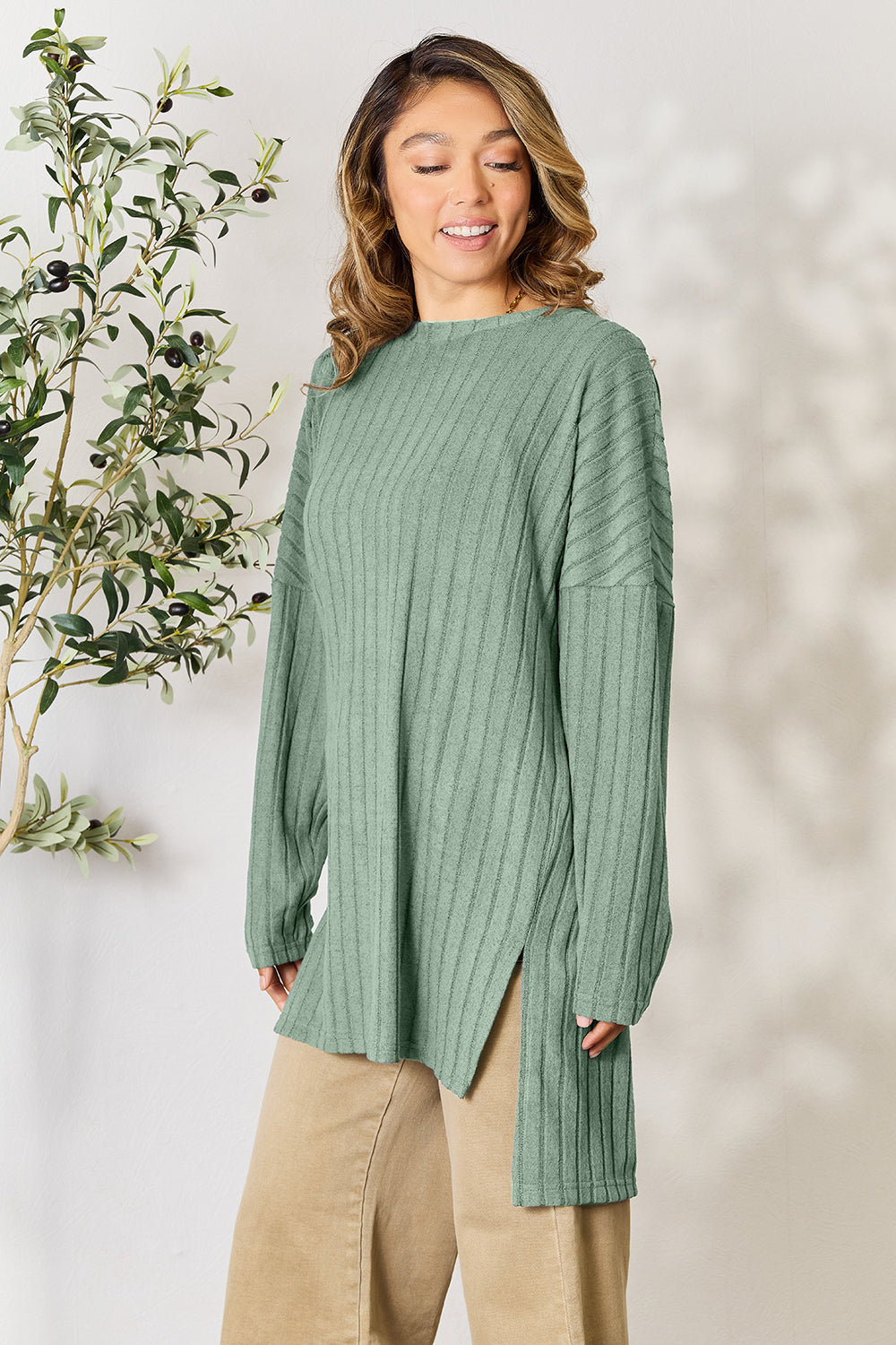Candiace Ribbed Long Sleeve Slit Top